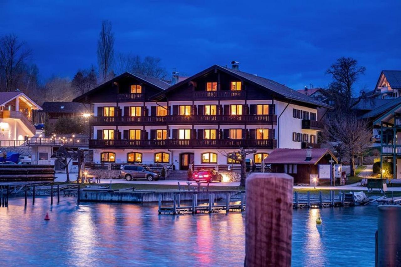 גשטאדט אם קימזה Gaestehaus Gruenaeugl Am See מראה חיצוני תמונה